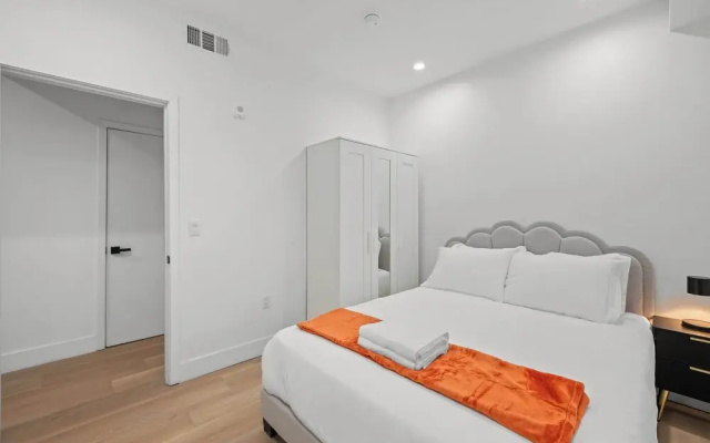 Not Affected by the Fire/modern 5BR Home With Parking, Near LA Attractions #4