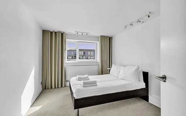 City Relay Radiant Chelsea Flat With City View