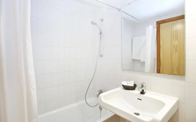 Universal Hotel Aquamarin