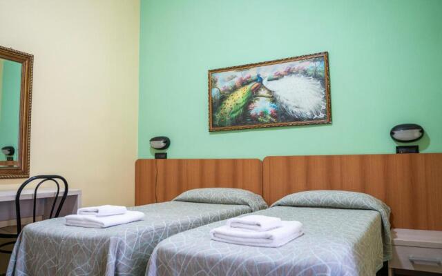 Hotel Ferrarese Roma