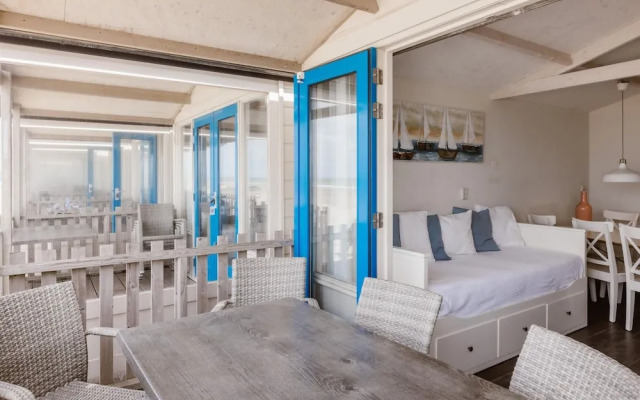 Lodge on the Beach of Wijk aan Zee