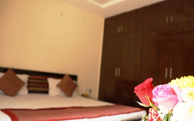 Maxfort Budget Hotel Dwarka