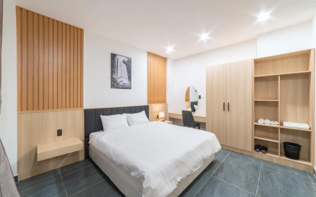 Quốc Khánh Condotel