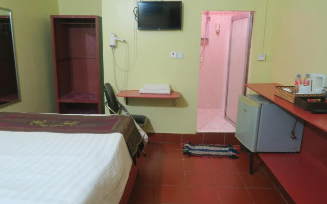 River Dolphin Hotel
