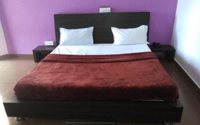 Vamoose Rupmati Mandu Hotel