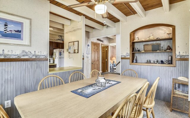 Atlantis III Unit 209 by Long & Foster