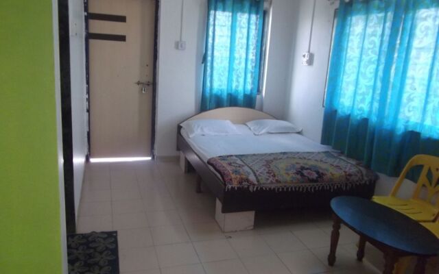 Samruddhi and Shree Inn Lodge