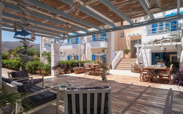 Pyrgos Beach Hotel Apartments