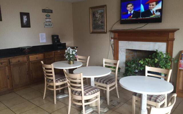 Parkway Inn