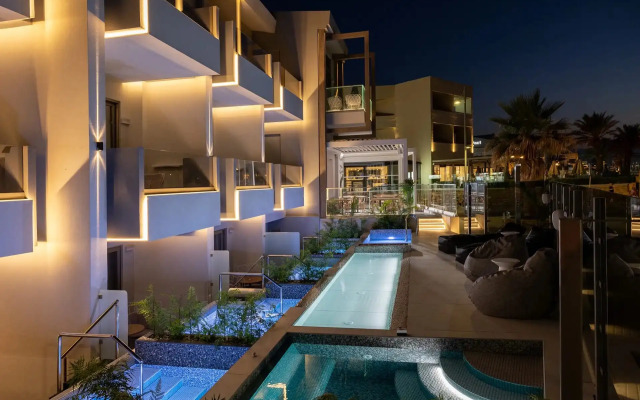 Pearl Seabreeze Suites