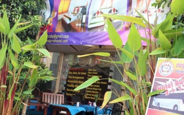 Tom & Jerry Guesthouse