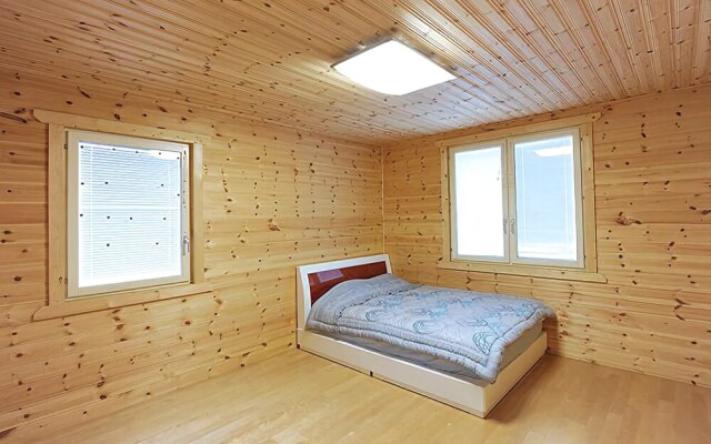 Jejudaeseong Rest Village Pension