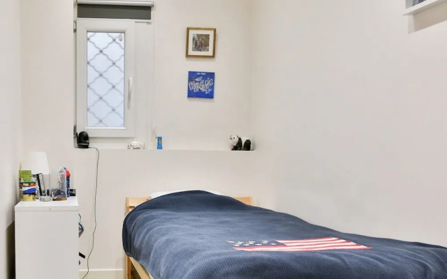 Secret Villiers I Stylish 2 Bed Apt in Villiers