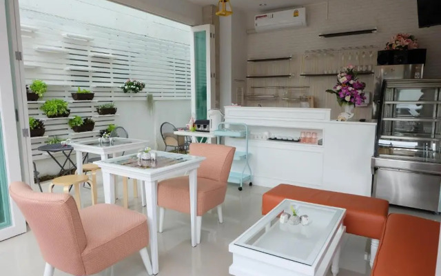Noble Baan Pastel