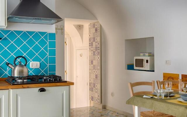 Lovely apartment near via dei Mille - Chiaia area