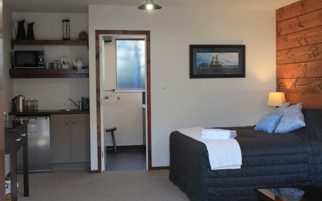 Inn the Bay Bed & Breakfast