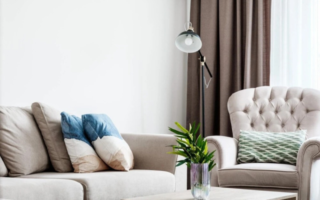 Sea View Flat w Balcony 5 min to Dolmabahce Palace