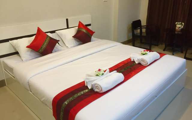 Retro Twin Home at Maesot