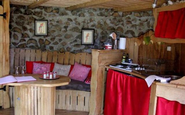 Le Nid dans les Bruyères