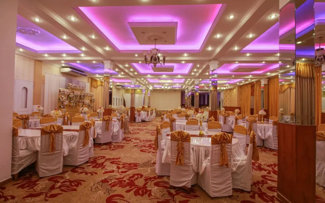 OYO 339 Chandiv Hotel