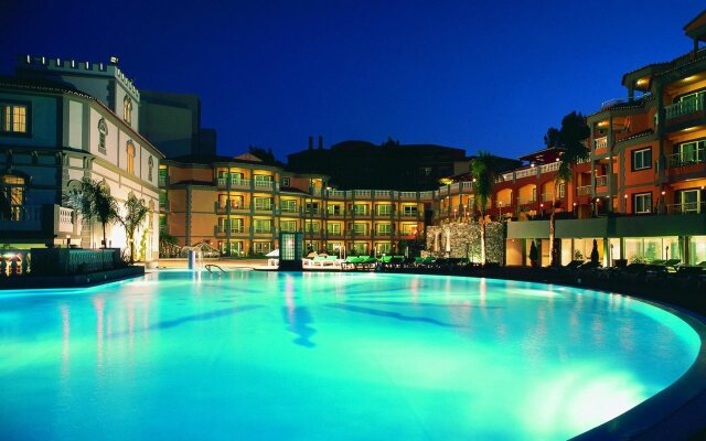 Pestana Village Garden Hotel