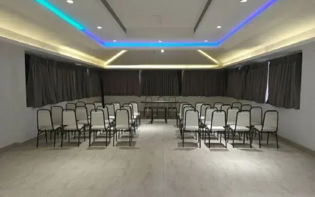 Rainbow Hotels & Service Apartments