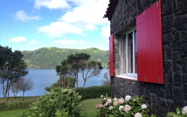 Lake Cottage Azores