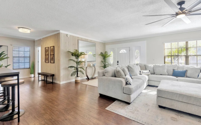 Villa Valentino Luxury 8BR Villa & Pool