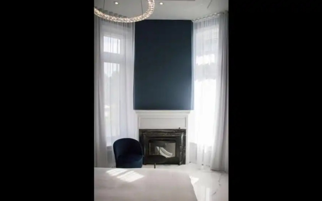 Studiotel Penfield Musees District