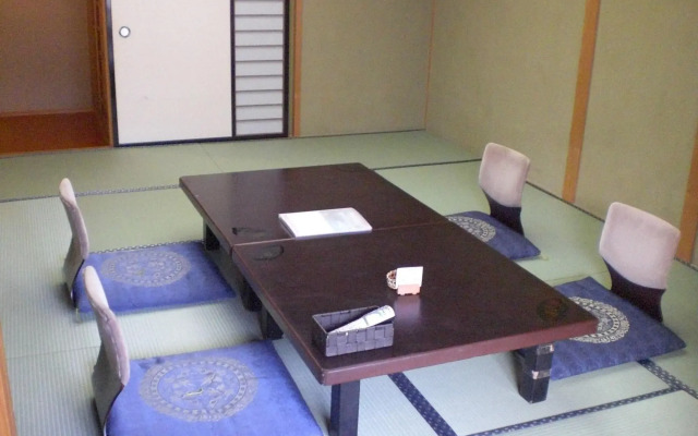 Okada Ryokan Warakutei