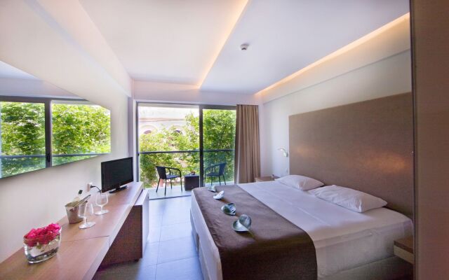 Oktober Downtown Boutique Hotel