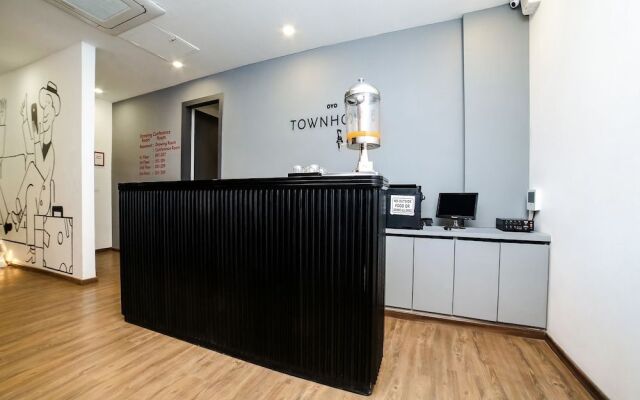 OYO Townhouse 080 Meera Bagh