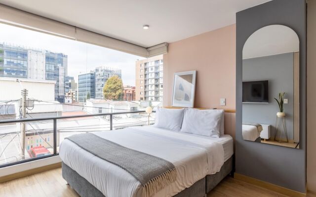 w Comfortable Loft in Santa Ana