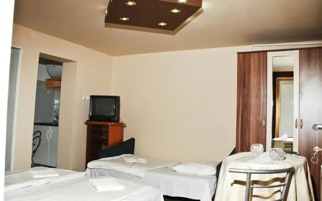 Amarin Apartments