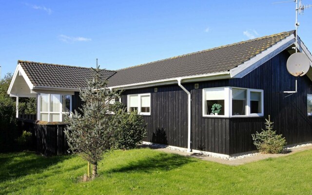 Rustic Holiday Home in Jutland by the Sea