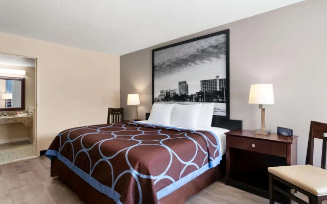 Super 8 Gulfport Near Biloxi