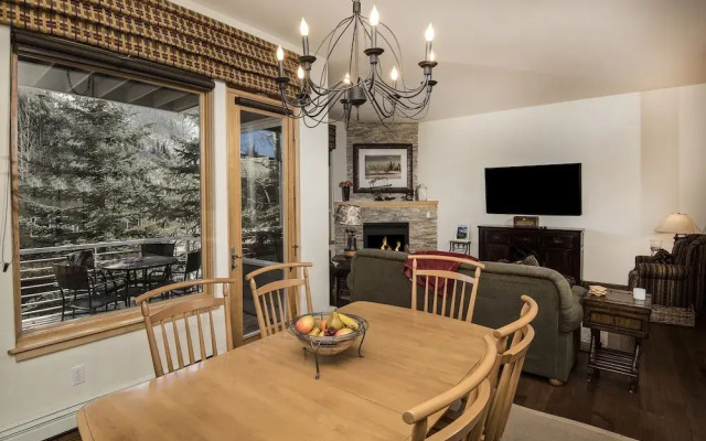 Savoy S 2d 3 Bedroom Condo by RedAwning