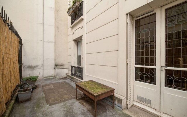 Amazing and Modern Flat for 6 in Le Marais