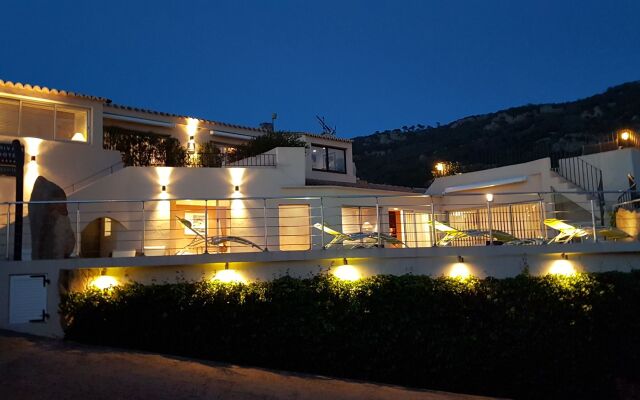 Private Hotel - Adults Only