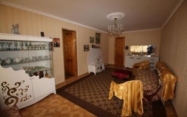 Guest House Leo