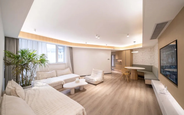 ZHome-Modern 3 bedrooms apartment