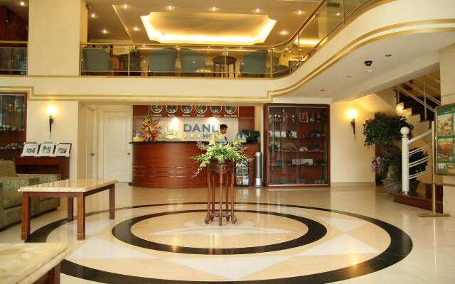 Danly Hotel