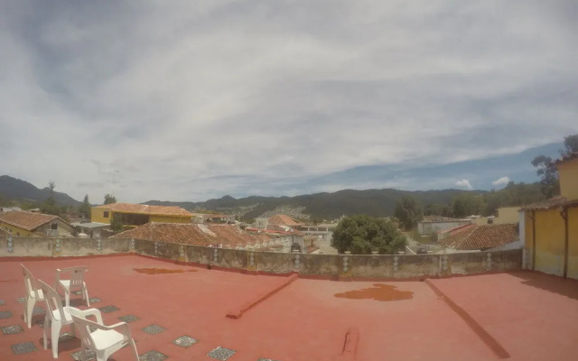 Mochileros Eco Hostal - Hostel