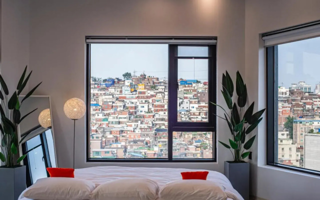 glue Hotel