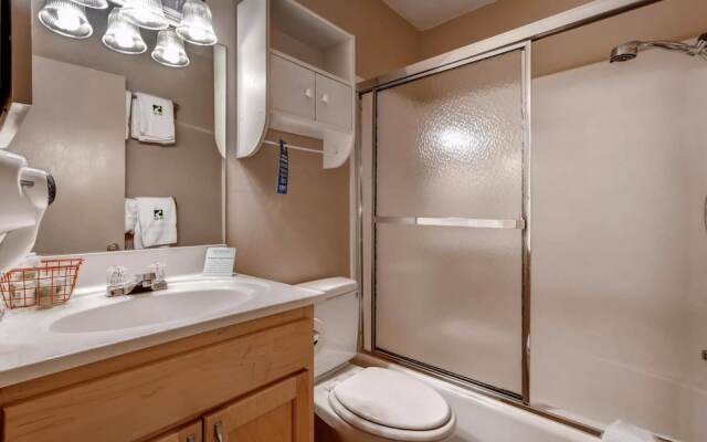 Ski Inn Condominiums by Resort Lodging Company