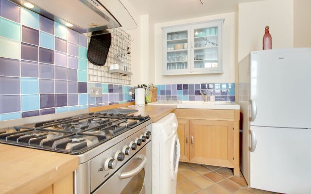 Brighton Getaways - Pebble Mews