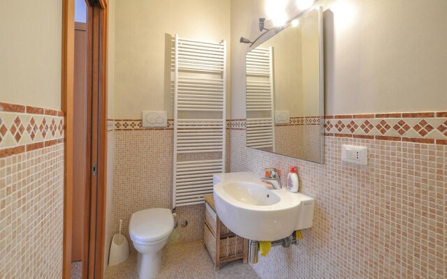 Stunning Apartment in Venezia With 2 Bedrooms and Wifi