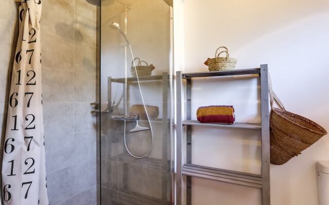 Chaparon Superbe Maison Bois 3 min à Pied du lac