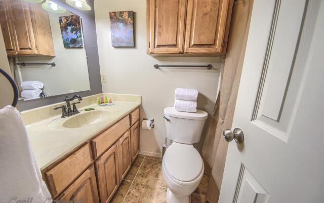 Seele Street River Retreat SS B11