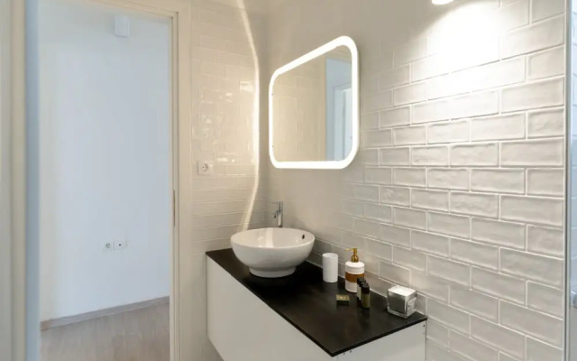 Phaedrus Living Modern City Flat Gkyzi